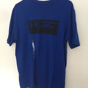 Blue shortsleeved shirt